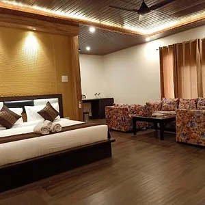 Skywood Shoghi Resort