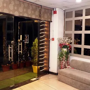 Midtown Grand Hotel