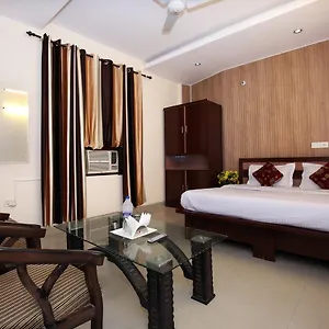 Grandway Hotel